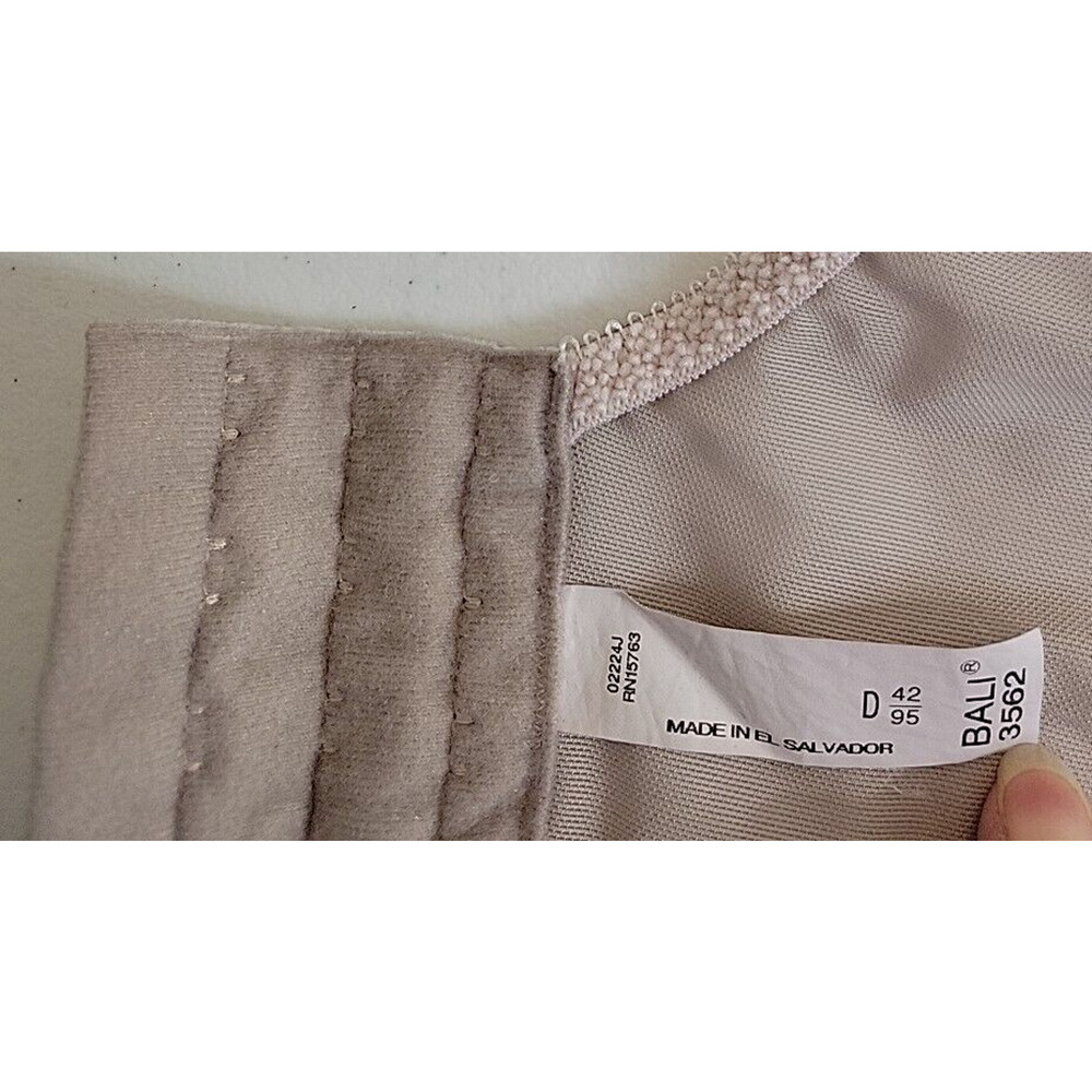 Bali Satin Tracings Tan Comfort Strap Underwire Minimizer Bra Size 42D - Picture 3 of 7
